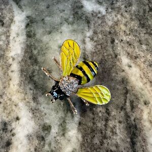 Vintage Enamel Bug Bumblebee Wasp Pin bumblebee 🐝 bee cute fashion brooche